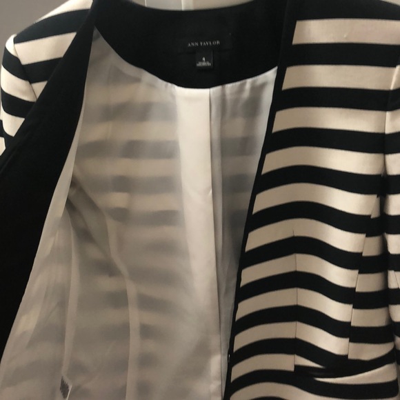 ANN TAYLOR Blazer - Picture 4 of 7